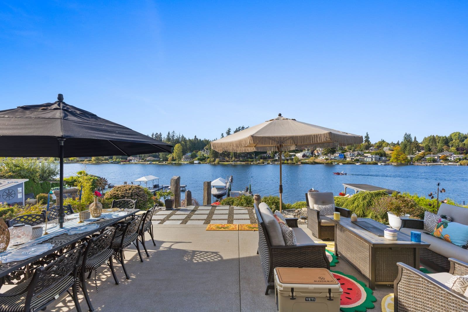 Lit terrace for dinner on the water — 1504 E Lakeshore Dr, Lake Stevens
