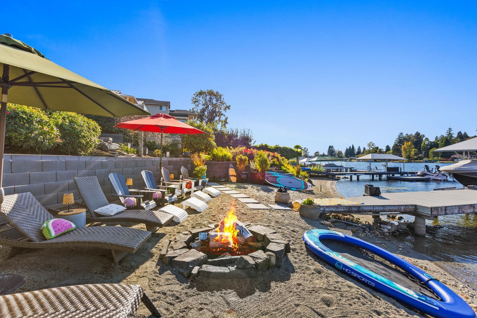 Fire pit on the sandy beach — 1504 E Lakeshore Dr, Lake Stevens