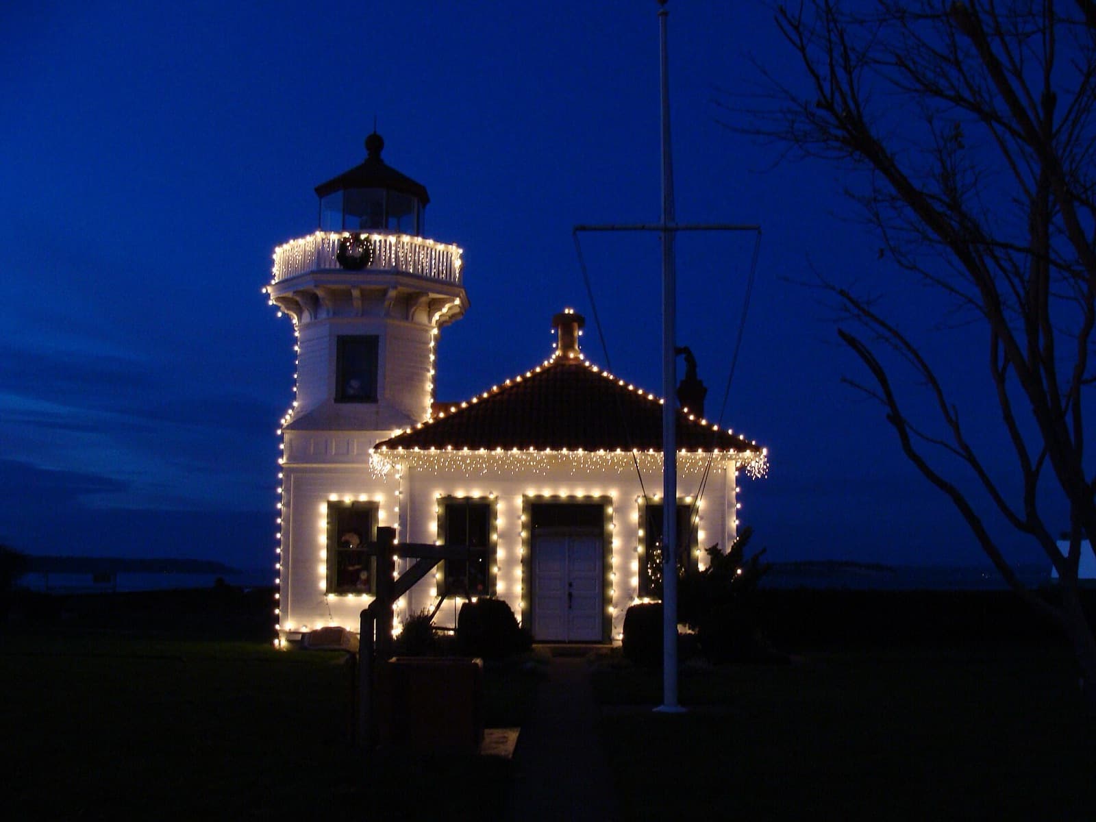 Mukilteo Lighthouse lit at dusk